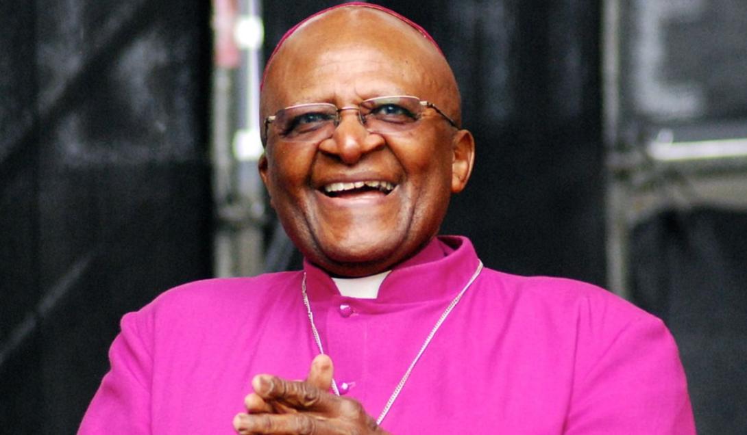 Arcebispo Desmond Tutu, uma das principais vozes contra o apartheid, morre aos 90 anos
